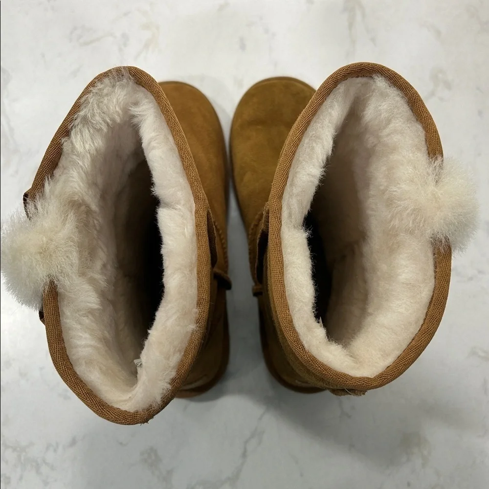 Koolaburra by Ugg Victoria Tall Winter Boot NWOT 9 Wide